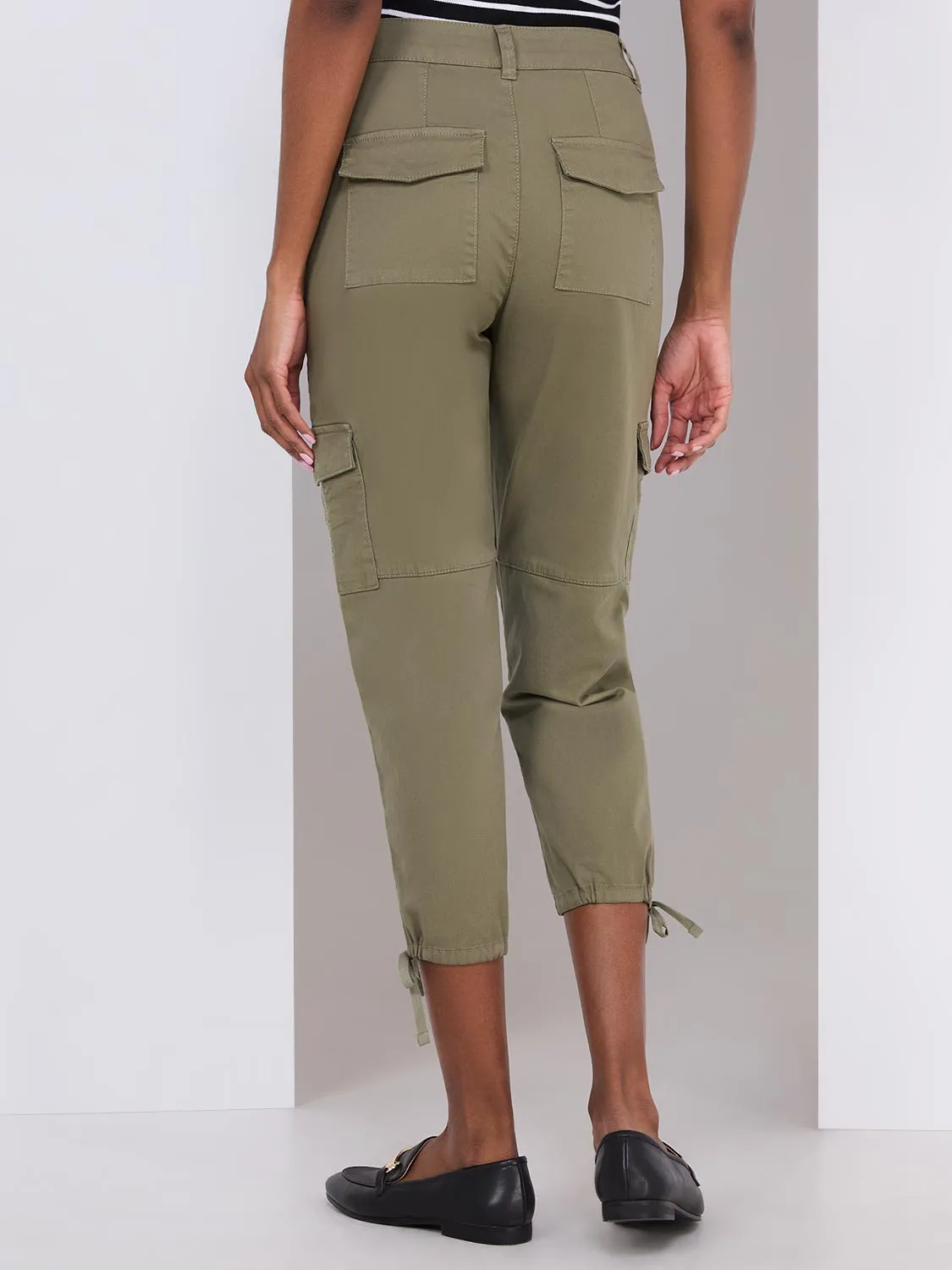 Drawstring Twill Capri Pants