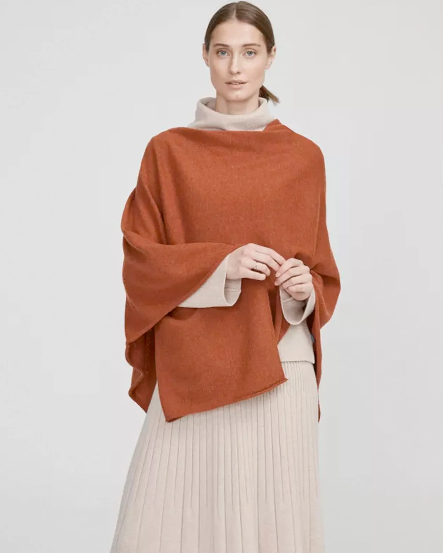 Holebrook Sofie Poncho