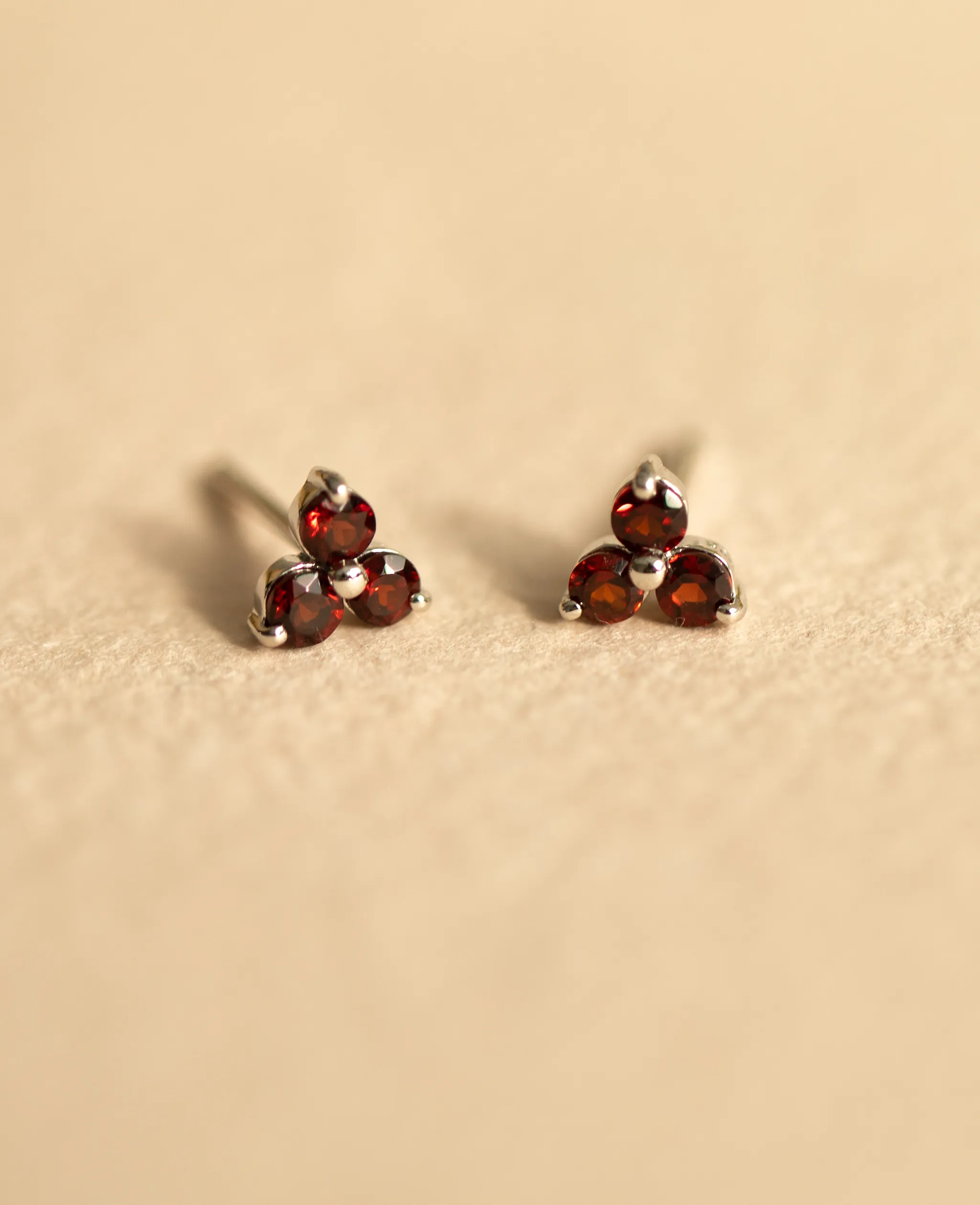 *SAMPLE SALE* Garnet Large Fleur Studs Silver