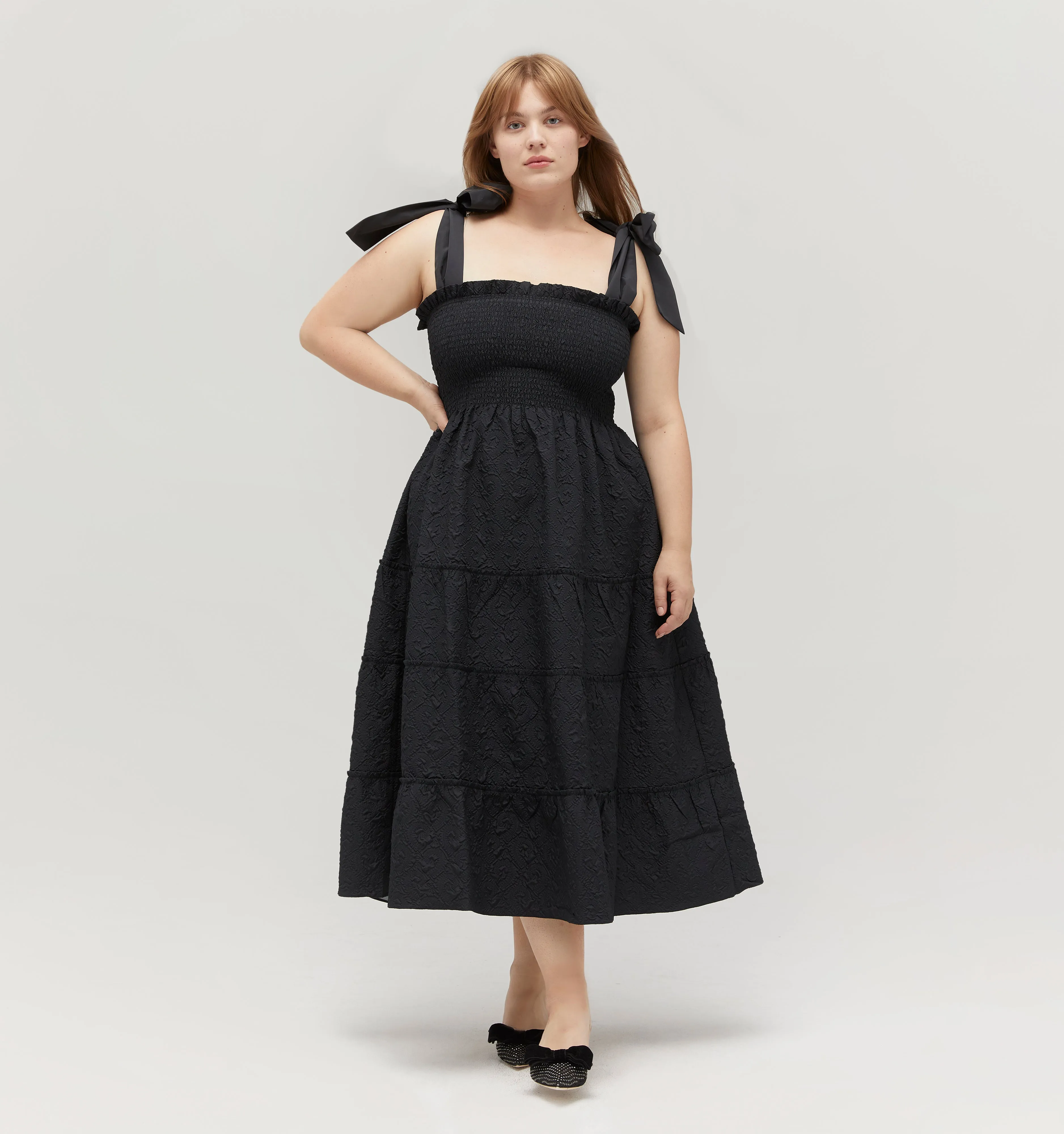 The Ribbon Ellie Nap Dress - Black Puffy Jacquard