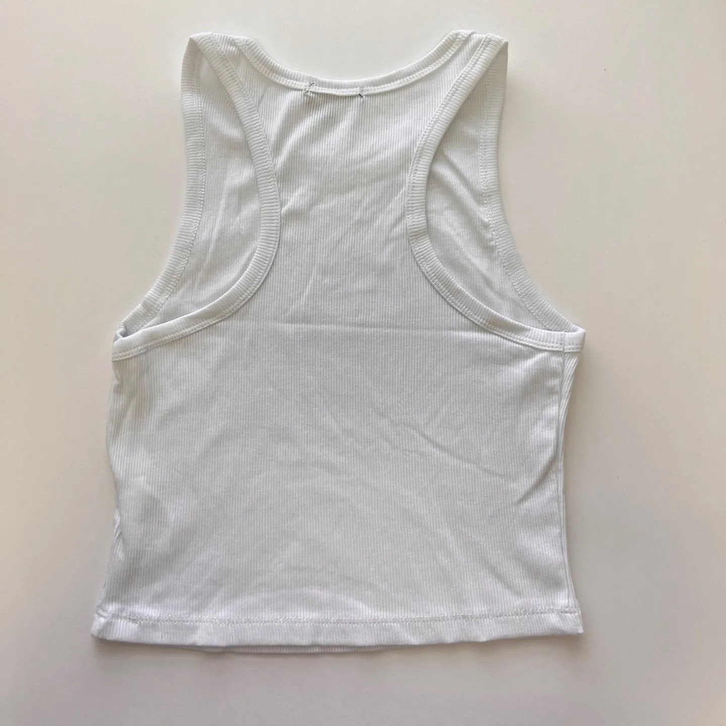 Women's Solid Sleeveless Raceback Crop Top Tank Tops